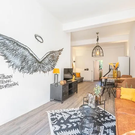 Special Studio In Essen, Wifi, Kitchen, Smart Tv Apartment *