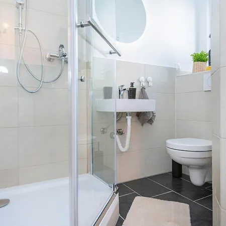 Special Studio In Essen, Wifi, Kitchen, Smart Tv Apartment *
